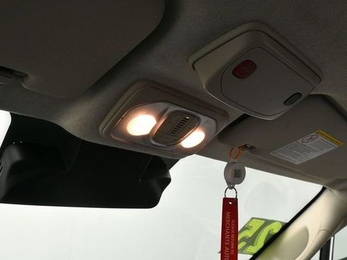 Used 2025 RAM ProMaster 2500 w/ Convenience Group FWD image 16