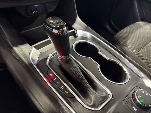 Used 2018 Chevrolet Traverse LT image 37