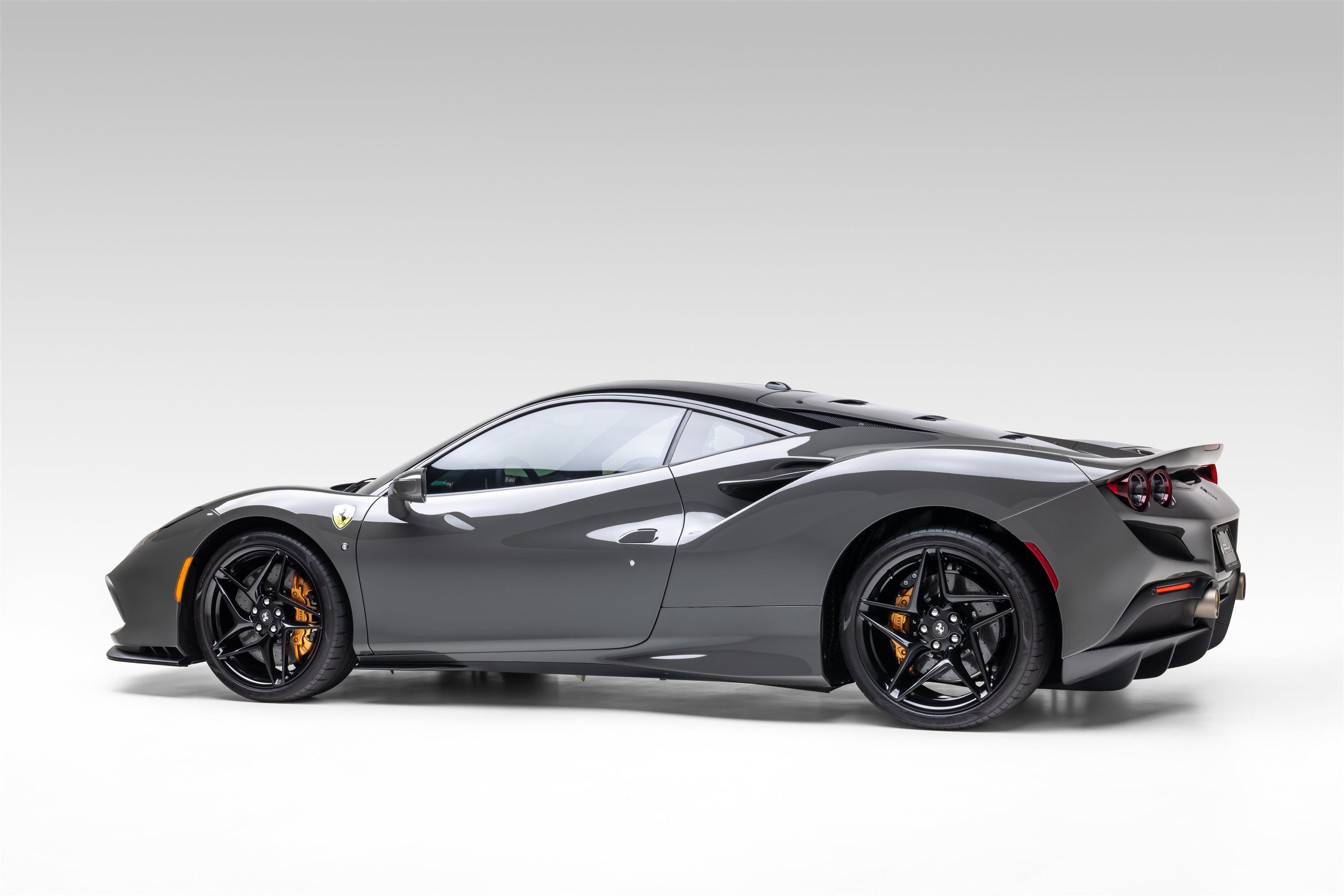 Certified 2022 Ferrari F8 Tributo RWD image 11