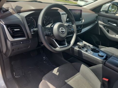 Certified 2022 Nissan Rogue SV AWD/4WD image 14