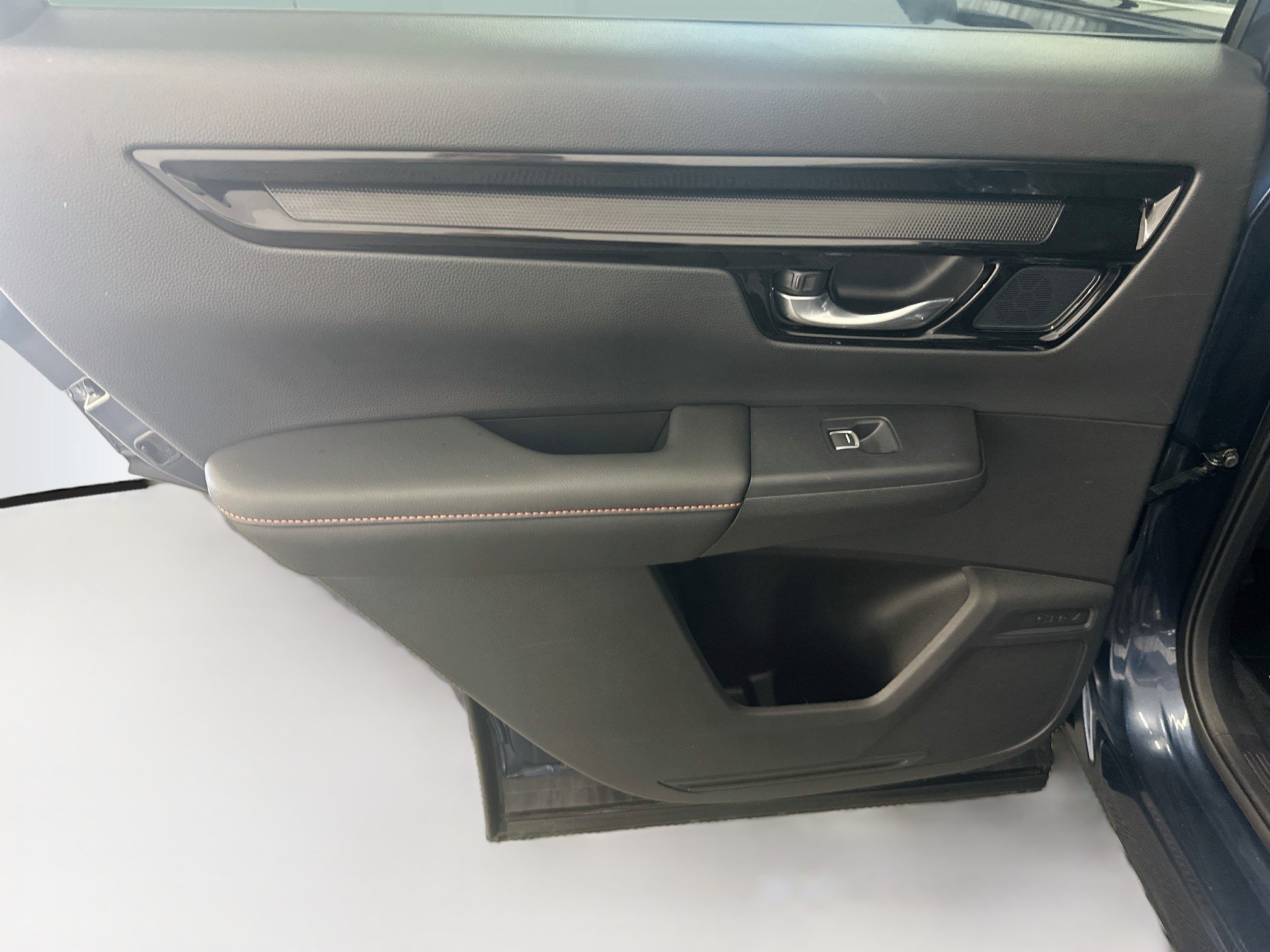 Used 2025 Honda CR-V Sport Touring image 28