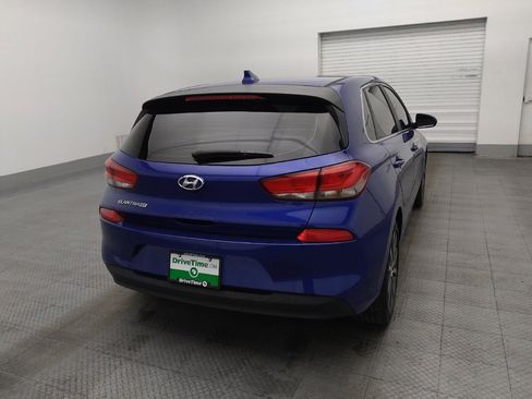 Used 2019 Hyundai Elantra GT image 7