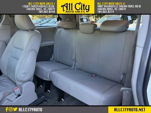 Used 2015 Toyota Sienna XLE Premium FWD image 20