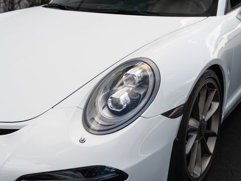Used 2015 Porsche 911 GT3 image 24