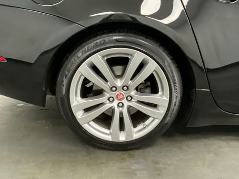 Used 2017 Jaguar XJ L Portfolio image 17