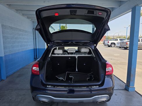 Used 2018 Mercedes-Benz GLA 250 w/ Premium Package image 21