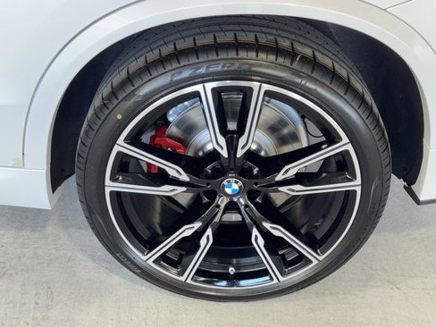 New 2026 BMW X5 M60i image 25