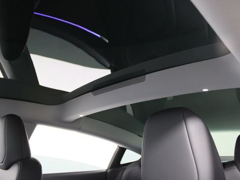 Used 2025 Tesla Model 3 Long Range RWD image 23