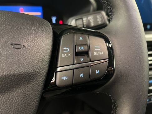 New 2025 Ford Escape SE image 18