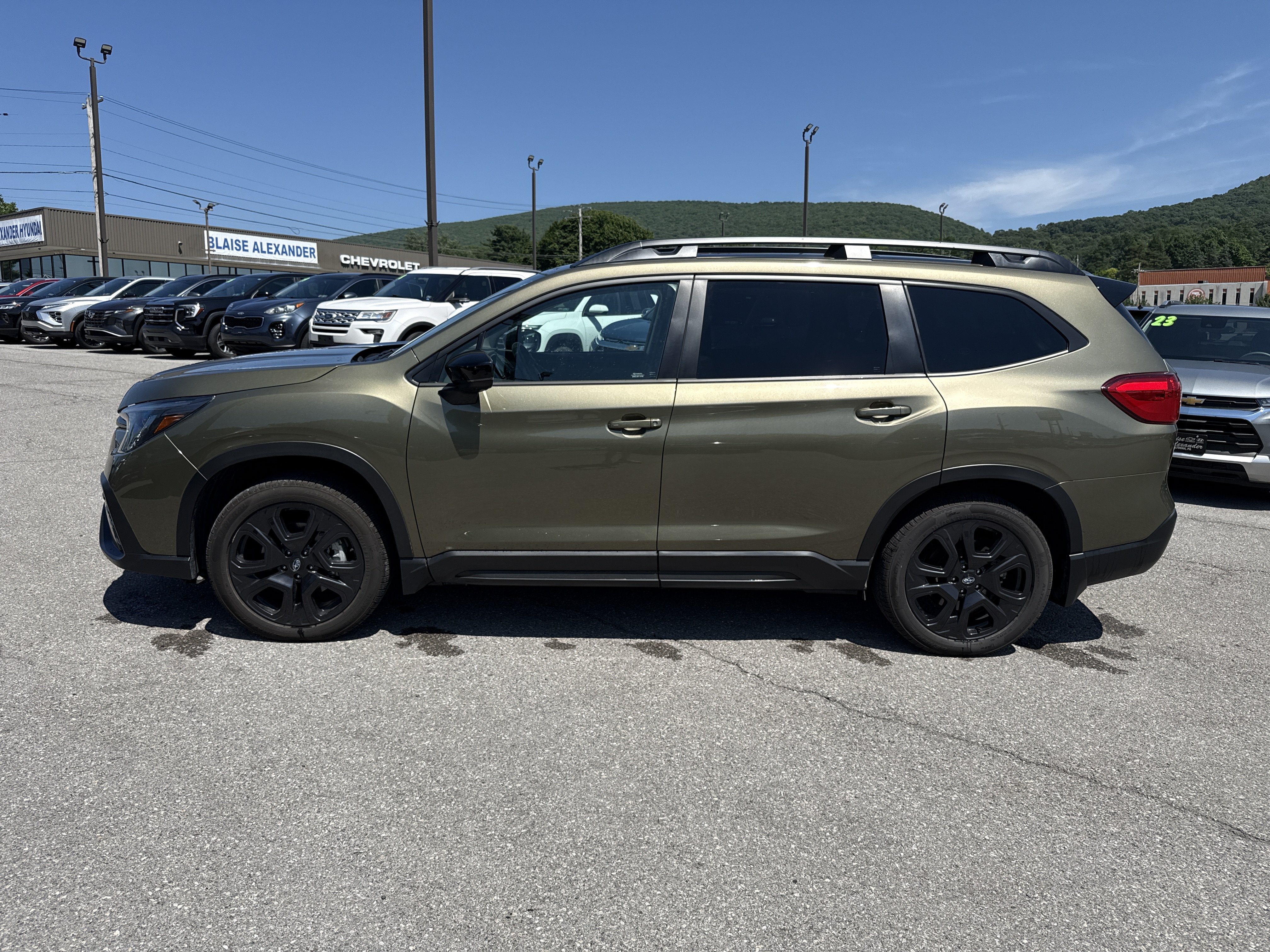 Used 2024 Subaru Ascent Onyx Edition Limited AWD/4WD image 7