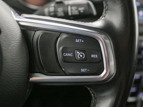 Used 2020 Jeep Wrangler Unlimited Sahara AWD/4WD image 37