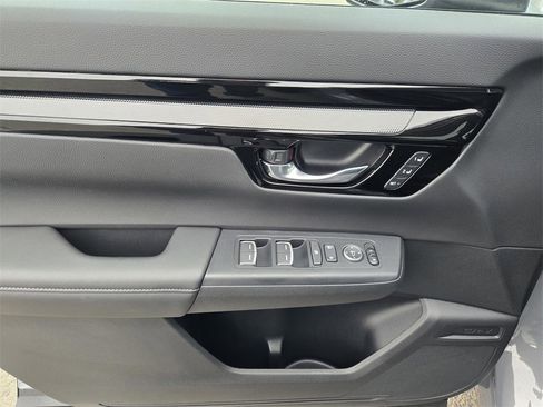 Certified 2025 Honda CR-V EX-L image 17