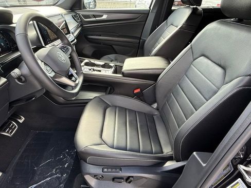 New 2026 Volkswagen Atlas Cross Sport SEL R-Line image 12