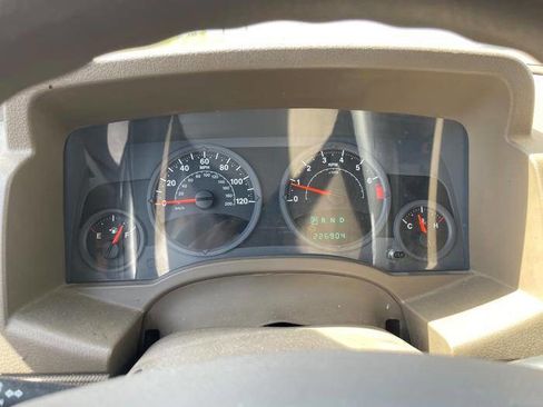 Used 2008 Jeep Compass Sport AWD/4WD image 38