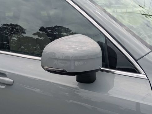 New 2026 Volvo XC90 B6 Plus w/ Protection Package Premier AWD/4WD image 12