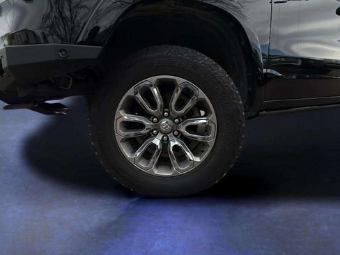Used 2021 RAM 1500 Laramie w/ Sport Appearance Package AWD/4WD image 19