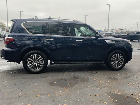 Used 2023 Nissan Armada SL image 18