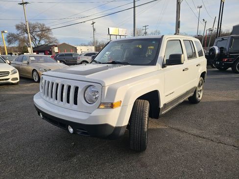 Used 2017 Jeep Patriot Sport image 7
