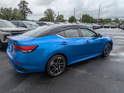 Used 2024 Nissan Sentra SR FWD image 25