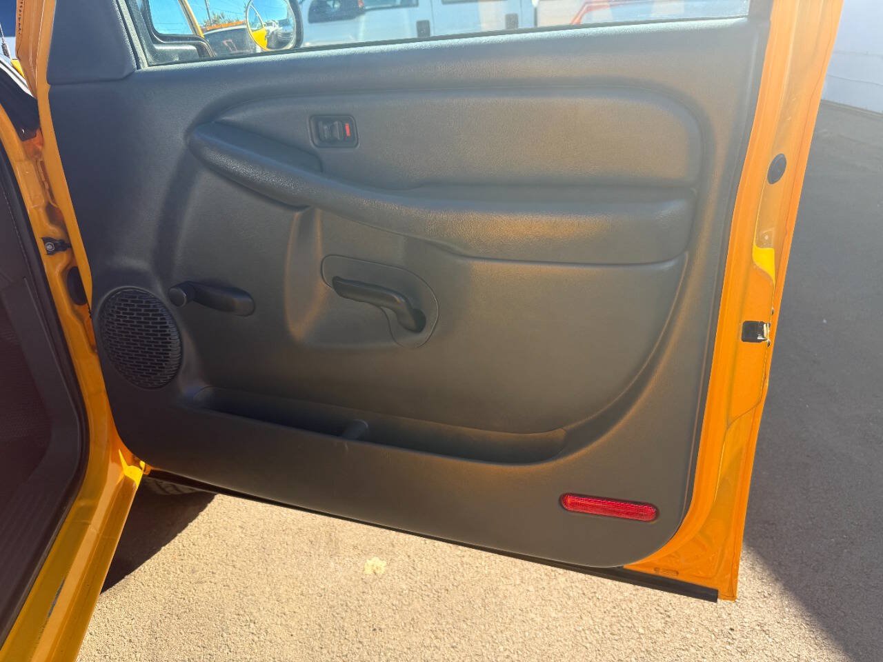 Used 2003 GMC Sierra 2500 W/T RWD image 22