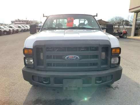 Used 2010 Ford F250 XL image 2