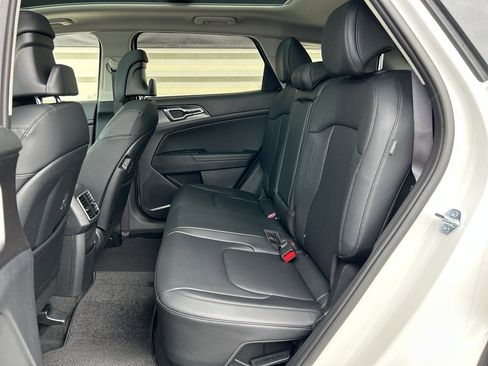 New 2026 Kia Sportage AWD Hybrid image 12