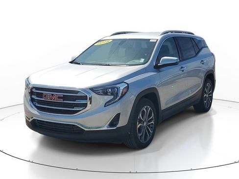 Certified 2018 GMC Terrain SLT w/ Preferred Package FWD image 2