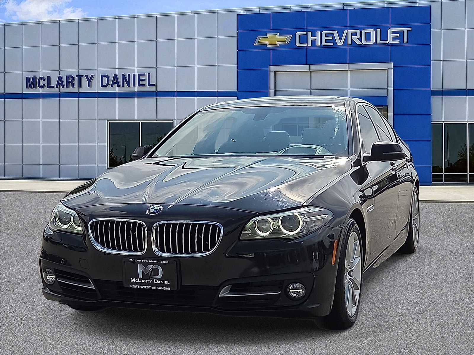 Used 2016 BMW 535i xDrive Sedan AWD/4WD image 2