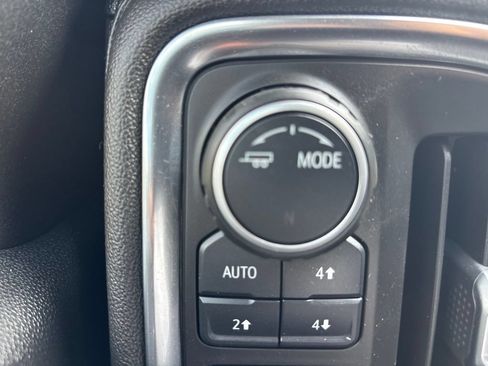 Used 2020 Chevrolet Silverado 2500 High Country w/ Technology Package AWD/4WD image 36