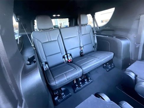 Used 2025 Chevrolet Suburban RST w/ RST Capability Package image 26