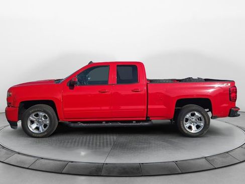 Used 2018 Chevrolet Silverado 1500 LT w/ All Star Edition image 2