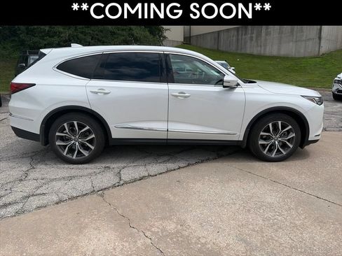 Used 2022 Acura MDX SH-AWD w/ Technology Package image 4