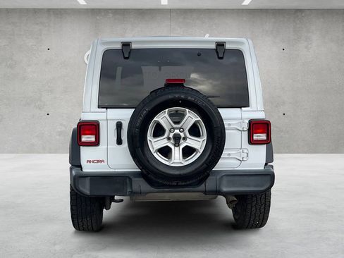 Used 2022 Jeep Wrangler Unlimited Sport w/ Sun And Sound Package AWD/4WD image 15