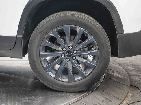 Used 2023 Chevrolet Traverse RS image 10