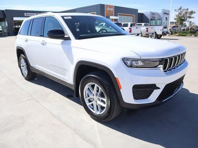 New 2025 Jeep Grand Cherokee Laredo X