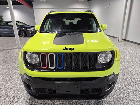 Used 2018 Jeep Renegade Altitude AWD/4WD image 9