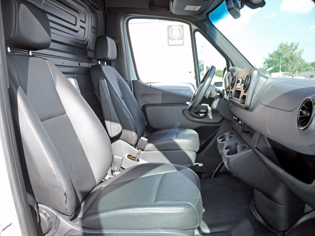 Used 2020 Mercedes-Benz Sprinter 2500 image 20