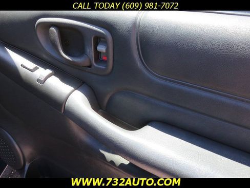 Used 2001 GMC Jimmy SLT AWD/4WD image 28