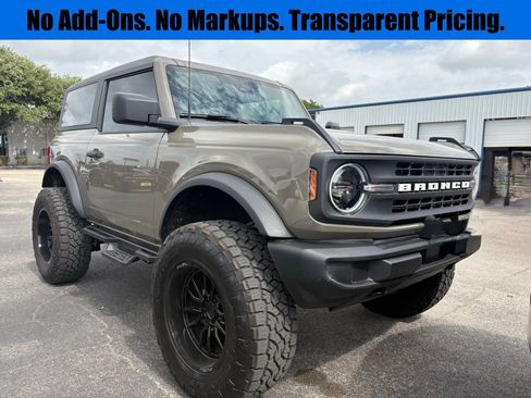 Used 2025 Ford Bronco 2-Door AWD/4WD image 1