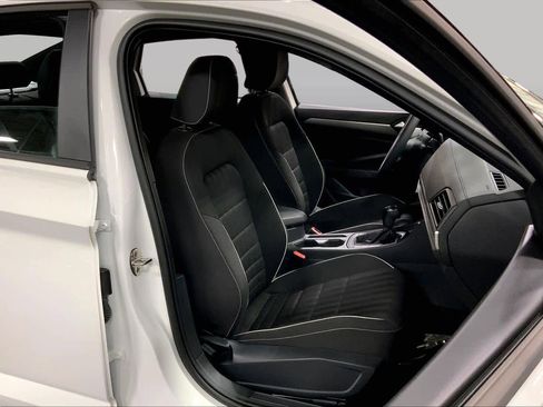 Used 2023 Volkswagen Jetta Sport FWD image 9