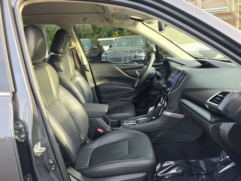 Used 2021 Subaru Forester Limited image 10