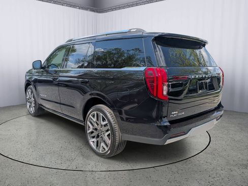 Used 2026 Ford Expedition Platinum w/ Platinum Ultimate Package AWD/4WD image 4