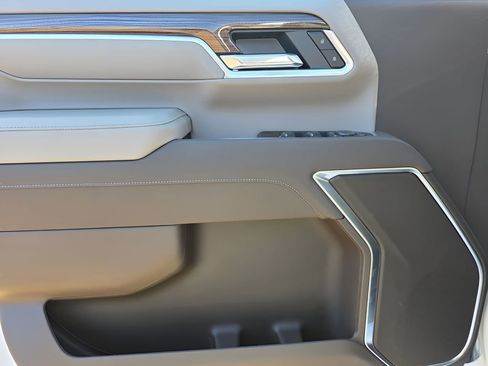 New 2026 Chevrolet Silverado 3500 LT w/ Convenience Package image 13