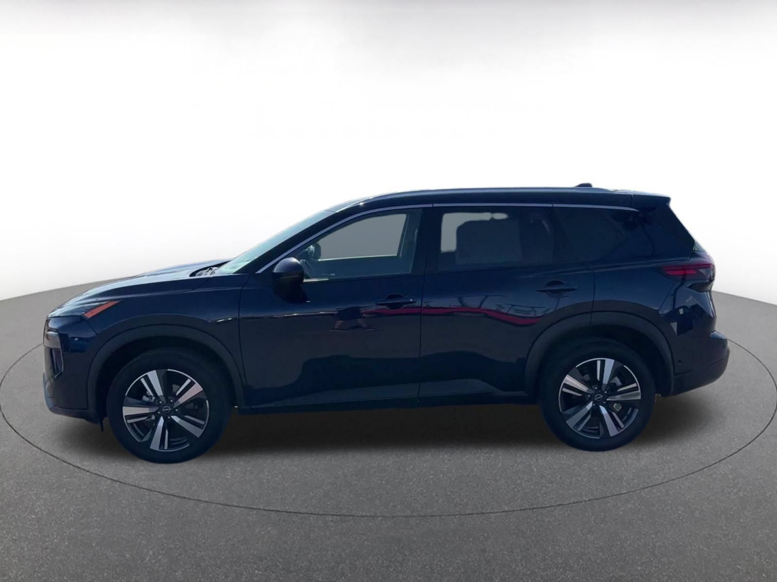 Used 2026 Nissan Rogue SL FWD image 8