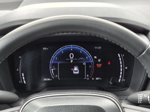 Used 2026 Toyota Corolla Cross LE FWD image 16