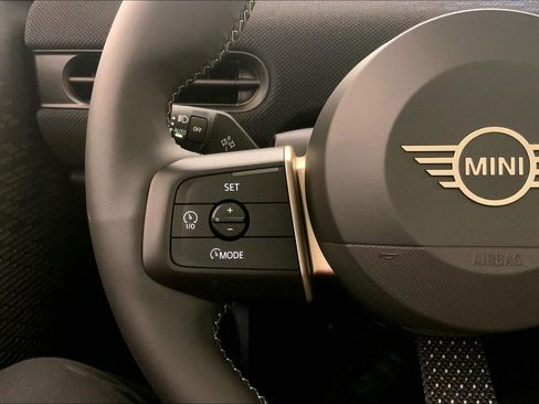 Certified 2025 MINI Cooper S image 18