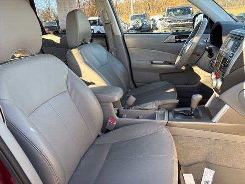 Used 2010 Subaru Forester 2.5X Limited image 10