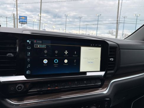 Used 2023 Chevrolet Silverado 1500 LT image 24