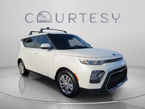 Used 2021 Kia Soul LX FWD image 5