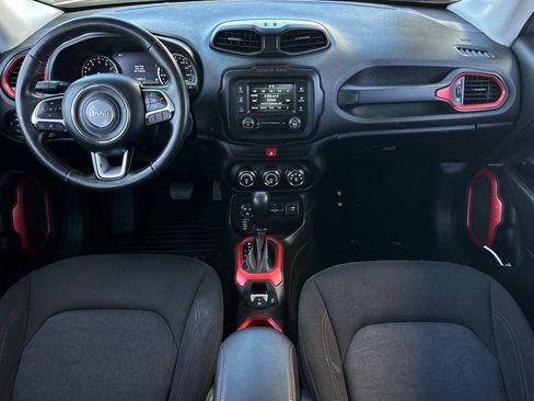 Used 2016 Jeep Renegade Trailhawk AWD/4WD image 13